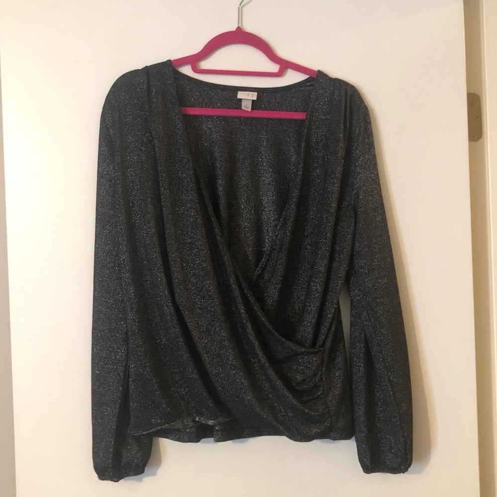 Metallic wrap top